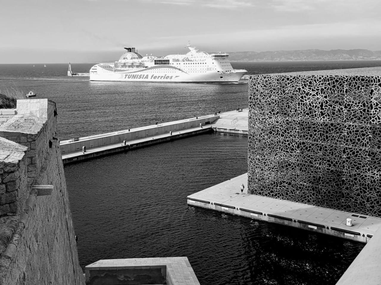 Vue Mer Plage Catalans Vieux Port Clim - 2 Chambres Marseille Exterior photo